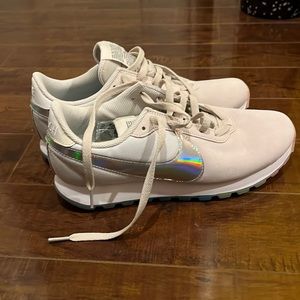 Nike love xo